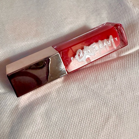 FENTY Beauty Gloss Bomb CREAM Color Drip Lip Gloss in “Hot Cherry”. Lmt Ed Rare - Picture 7 of 8